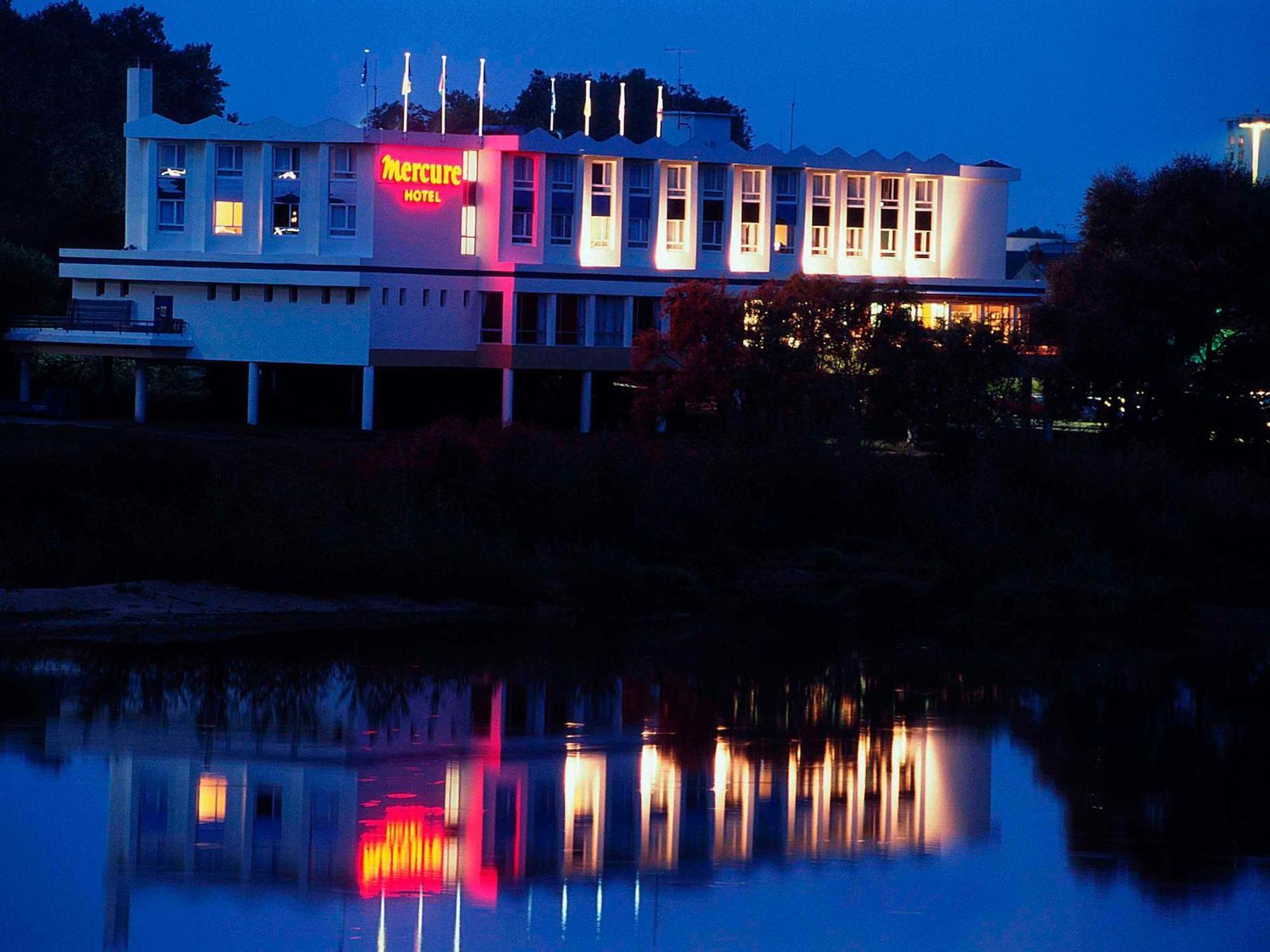 Mercure Nevers Pont De Loire Exterior foto